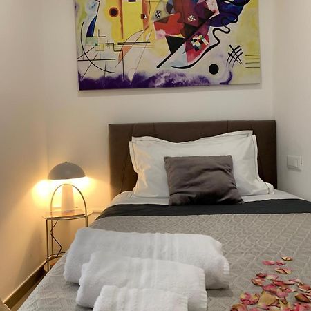 Suitesgaribaldi Cagliari Luaran gambar