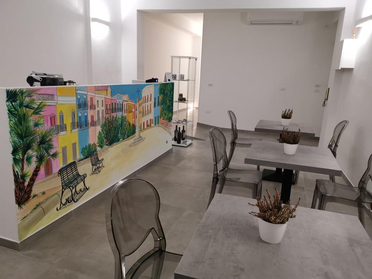 Suitesgaribaldi Cagliari Luaran gambar